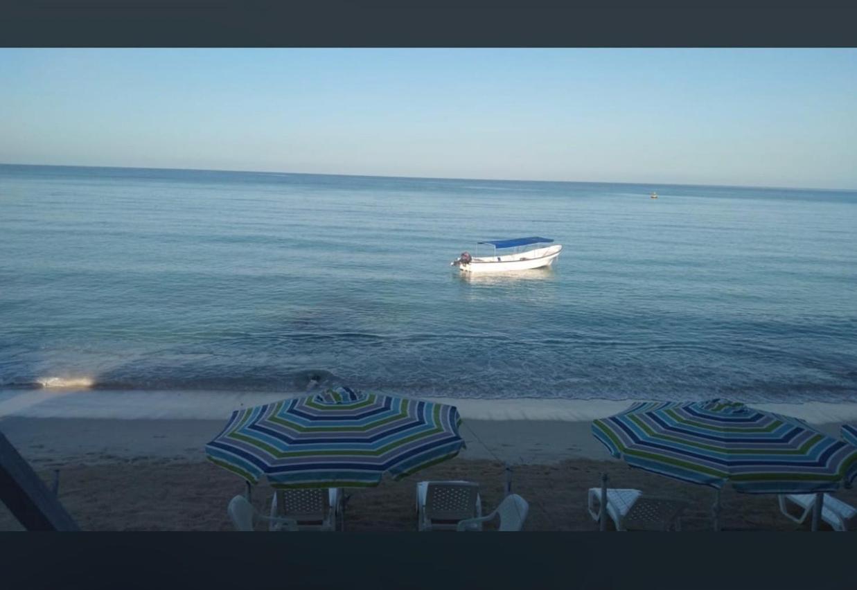 Baru Express Hotel Playa Blanca Eksteriør billede